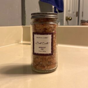 olivia care large apricot fig bath salt